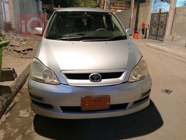 تويوتا إبسم 2005 للبيع في العراق - البصرة